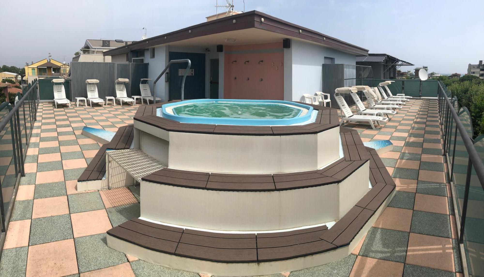 Hotel Wega Белларія-Іджеа-Марина Екстер'єр фото