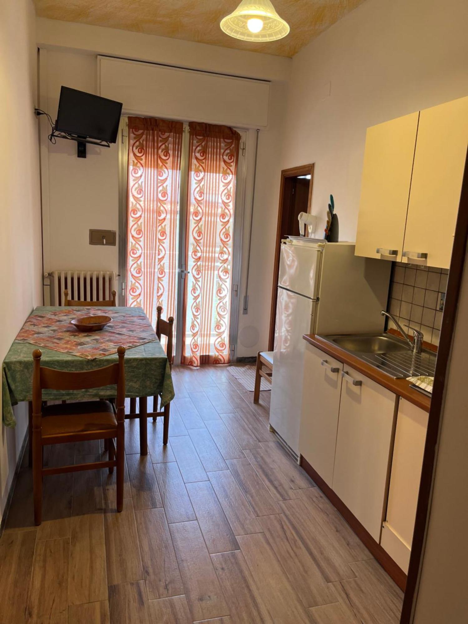 Hotel Wega Белларія-Іджеа-Марина Екстер'єр фото