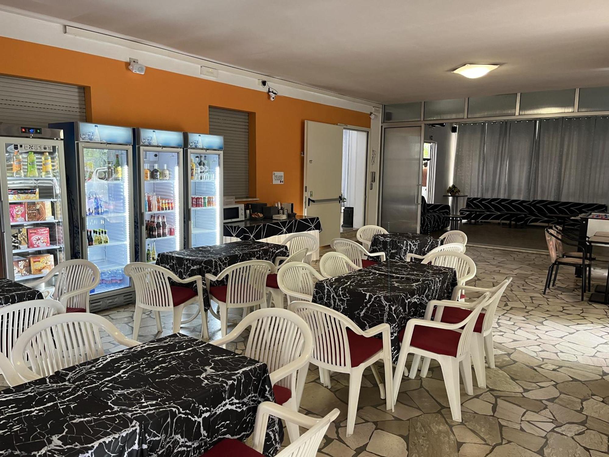 Hotel Wega Белларія-Іджеа-Марина Екстер'єр фото