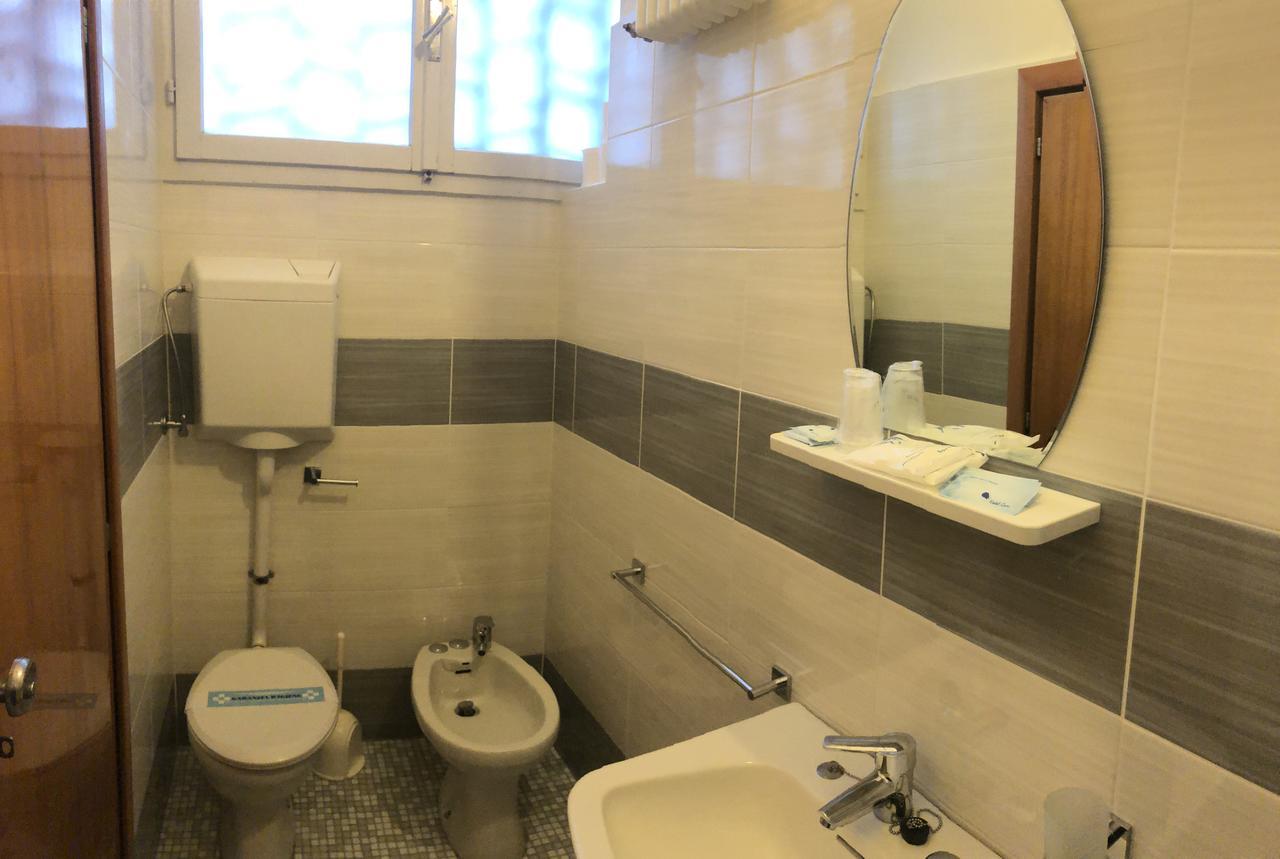 Hotel Wega Белларія-Іджеа-Марина Екстер'єр фото